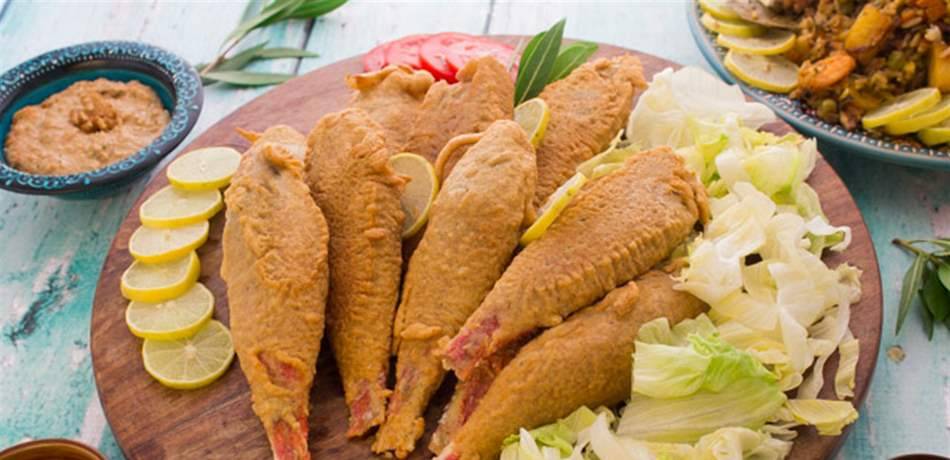 بالخطوات.. هكذا تتخلصين من رائحة السمك في المطبخ!