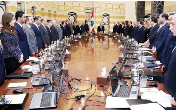 الإصلاحات تضع لبنان بين خطري الوصاية الدولية و»الثورة» الشعبية