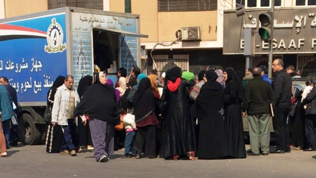 هل تطفئ زيادة الأجور غضب المصريين المتصاعد؟
