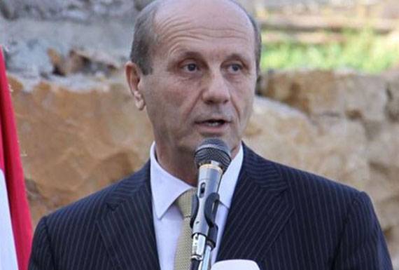 شربل يغرد عن «فساد النواب»