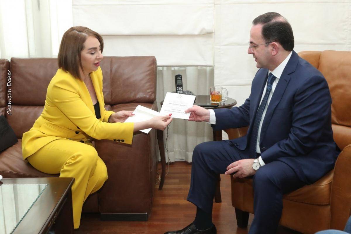 النائب جعجع تدعو كيدانيان لحضور “مهرجانات الارز”
