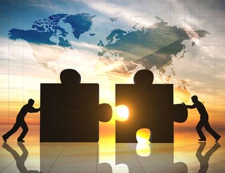 الاندماجات في الخليج لا تقتصر على البنوك فقط
