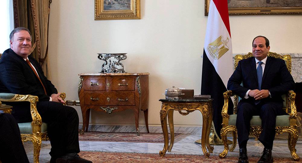 بومبيو يهدد بفرض عقوبات على مصر
الولايات المتحدة تحذر: عليهم الأخذ بجدية النتائج التي ستخلّفها العقوبات