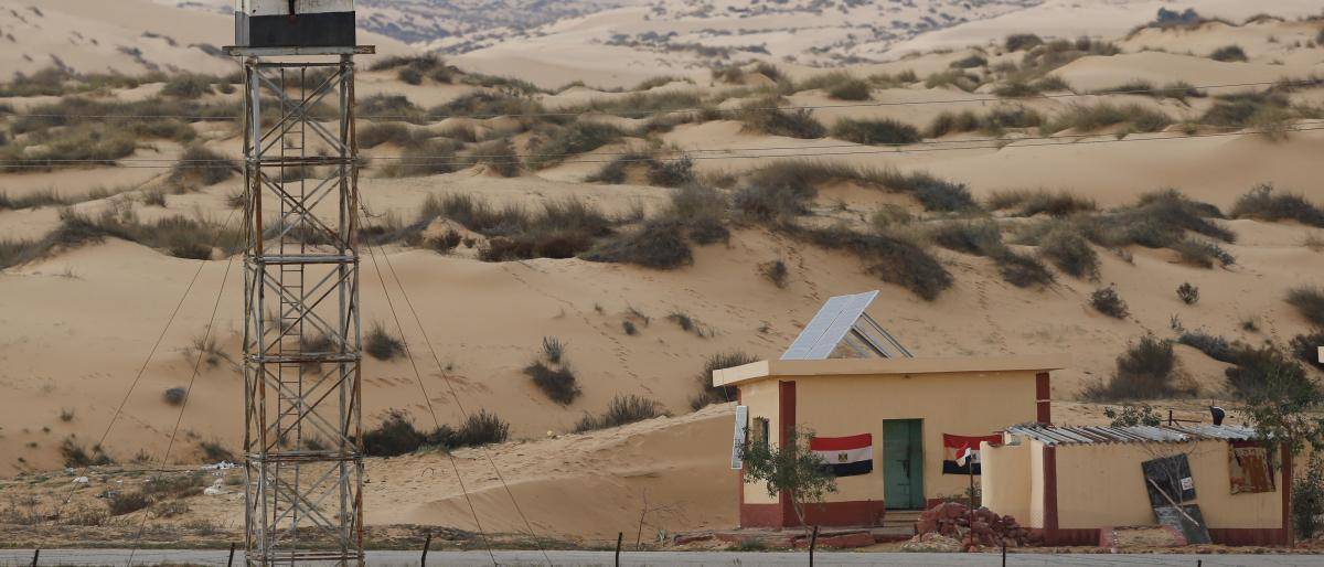 خبر خطير تاريخي: كشف اخطر بند في صفقة القرن اثناء زيارة السيسي للرئيس الأميركي ترامب في واشنطن
مصر ستعطي أجزاء من سيناء مقابل 120 مليار من دول الخليج واليابان وكوريا الجنوبية