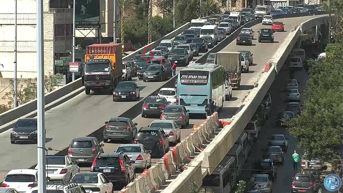 تصادم على جسر الكولا وحركة السير خانقة