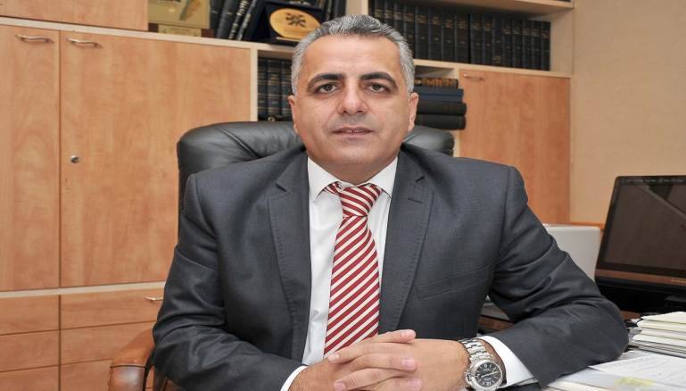 كركي يدّعي على مستخدم في "الضمان".. ويحذّر!