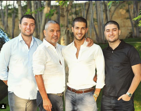 صورة تجمع زوجة إيلي صعب وخطيبة نجله.. هل تشبهان بعضهما؟