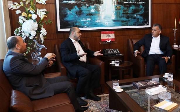 إبراهيم بحث وأبو مرزوق

شؤوناً فلسطينيّة واستقبل وفد «المبرات»
