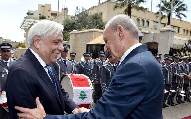 مُحادثات رسميّة في قصر بعبدا مع الرئيس اليوناني... ولقاؤه الرؤساء الثلاثة والمطران عودة
