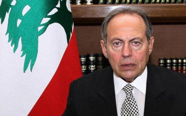 لحود استقبل الداود وحمدان

وبحث معهما المستجدات