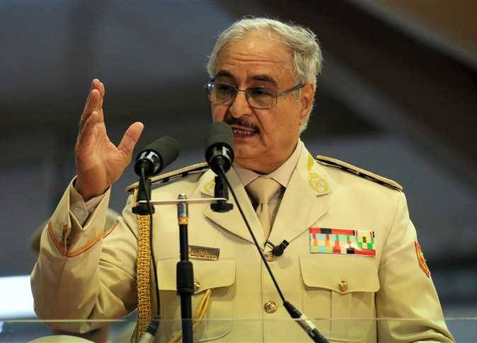 من يدعم خليفة حفتر قائد قوات شرق ليبيا؟
