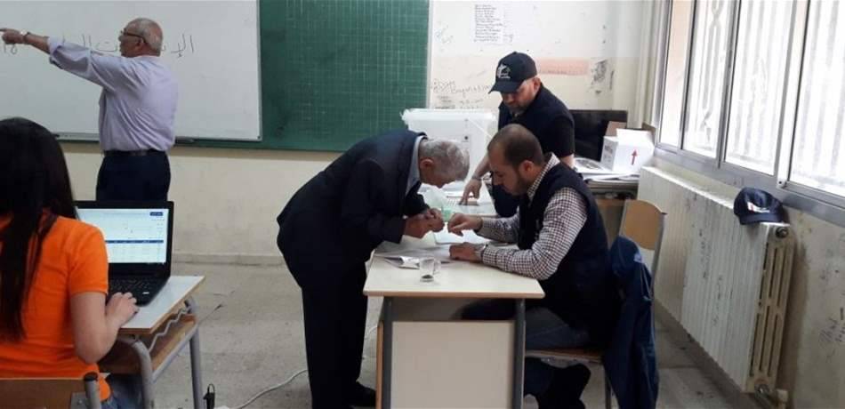 انتخابات طرابلس.. فتح صنادق الاقتراع أمام الناخبين