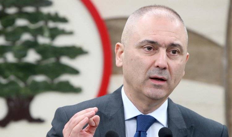 محفوض: قريبا يبدأ موسم الأوكازيون على الرواتب