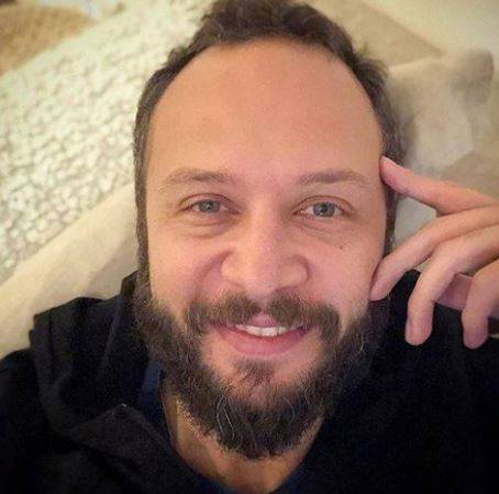 بالصورة-مكسيم خليل يصدم الجميع بشكله الجديد.. تغيّر بالكامل!