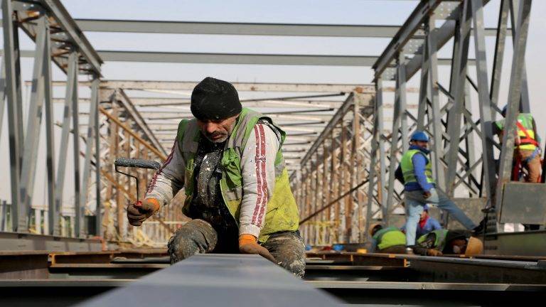 واشنطن تقدم 100 مليون دولار مساعدات لبغداد
