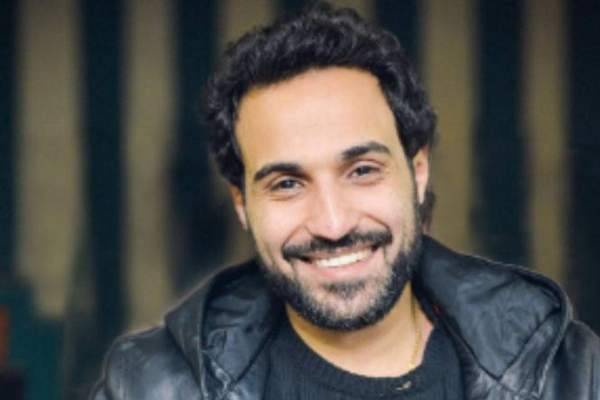 أحمد فهمي يقاطع مواقع التواصل الاجتماعي