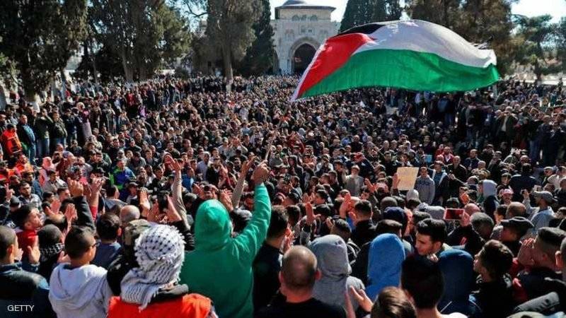 خبر عاجل وخطير تكشفه صحيفة واشنطن بوست القريبة من البيت الابيض
لا دولة فلسطينية ضمن صفقة القرن
واحتمال اندلاع اكبر انتفاضة فلسطينية في الضفة الغربية وغزة