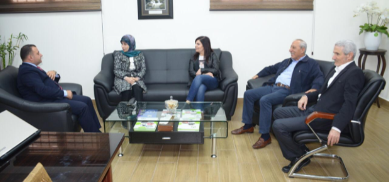 عز الدين زارت المدرسة الانجيلية في صور: لاحترام التنوع ومواجهة تيارات التطرف