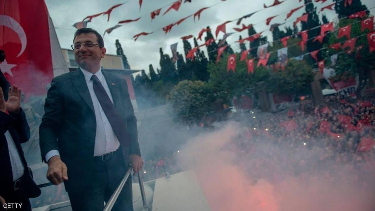 من هو أكرم إمام أوغلو الذي تحدى أردوغان؟