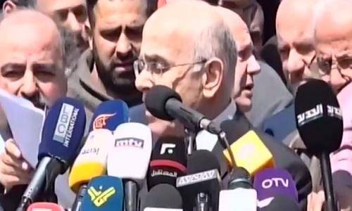 اعتصام للقطاع العام احتجاجا على نية خفض الرواتب