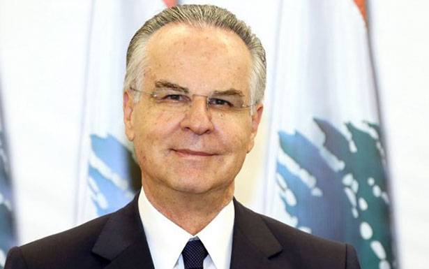 عدوان: ما يُحكى عن خفض 15%

من الرواتب غير صحيح