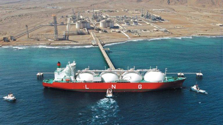 ”العمانية للغاز المسال“ تسوي تسهيلات بملياري دولار قبل موعدها