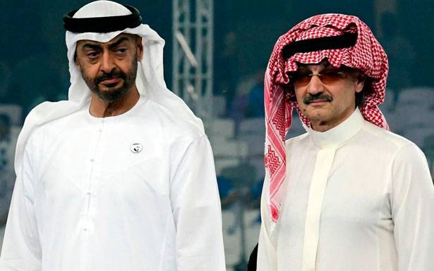 الأمير الوليد في دولة الإمارات يستقبله ولي العهد الإماراتي عبدالله بن زايد
