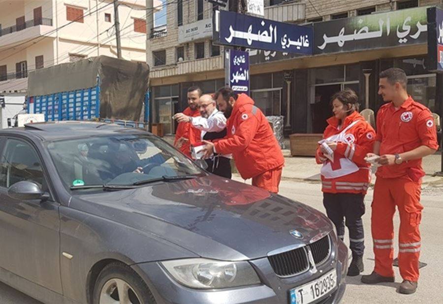 الصراف شارك الصليب الاحمر في جمع التبرعات على اوتوستراد حلبا