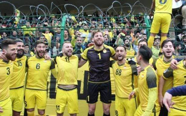 بطولة لبنان في كرة السلة :

بيروت يتقدم على الهومنتمن (2-1)