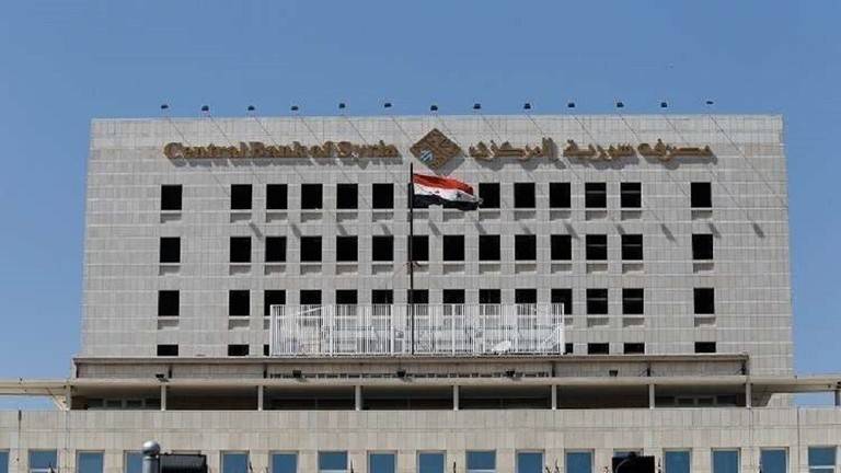 الدولار في سوريا يسجل مستويات قياسية والمركزي يعلق