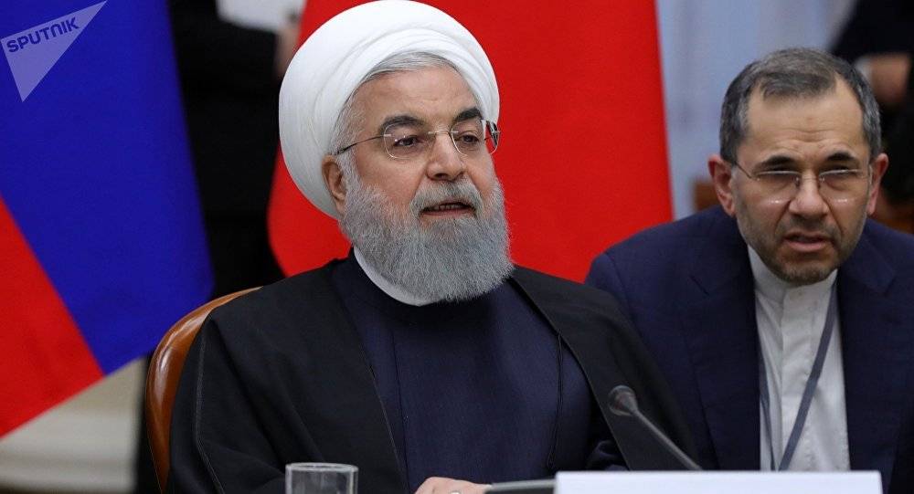 روحاني يعلن تشكيل قوات عسكرية مشتركة مع باكستان... وعمران خان يسعده