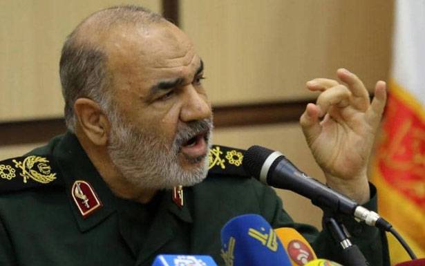 خامنئي يعين الجنرال المتشدد حسين سلامي قائداً للحرس الثوري الإيراني