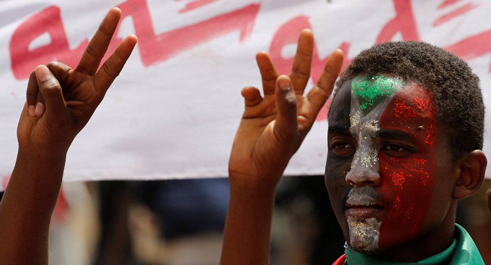 خبير عسكري: الترقب والقلق يسيطران على الوضع السياسي في السودان