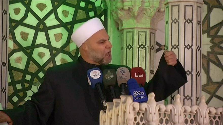 ما حقيقة إقالة خطيب الجامع الأموي الكبير؟