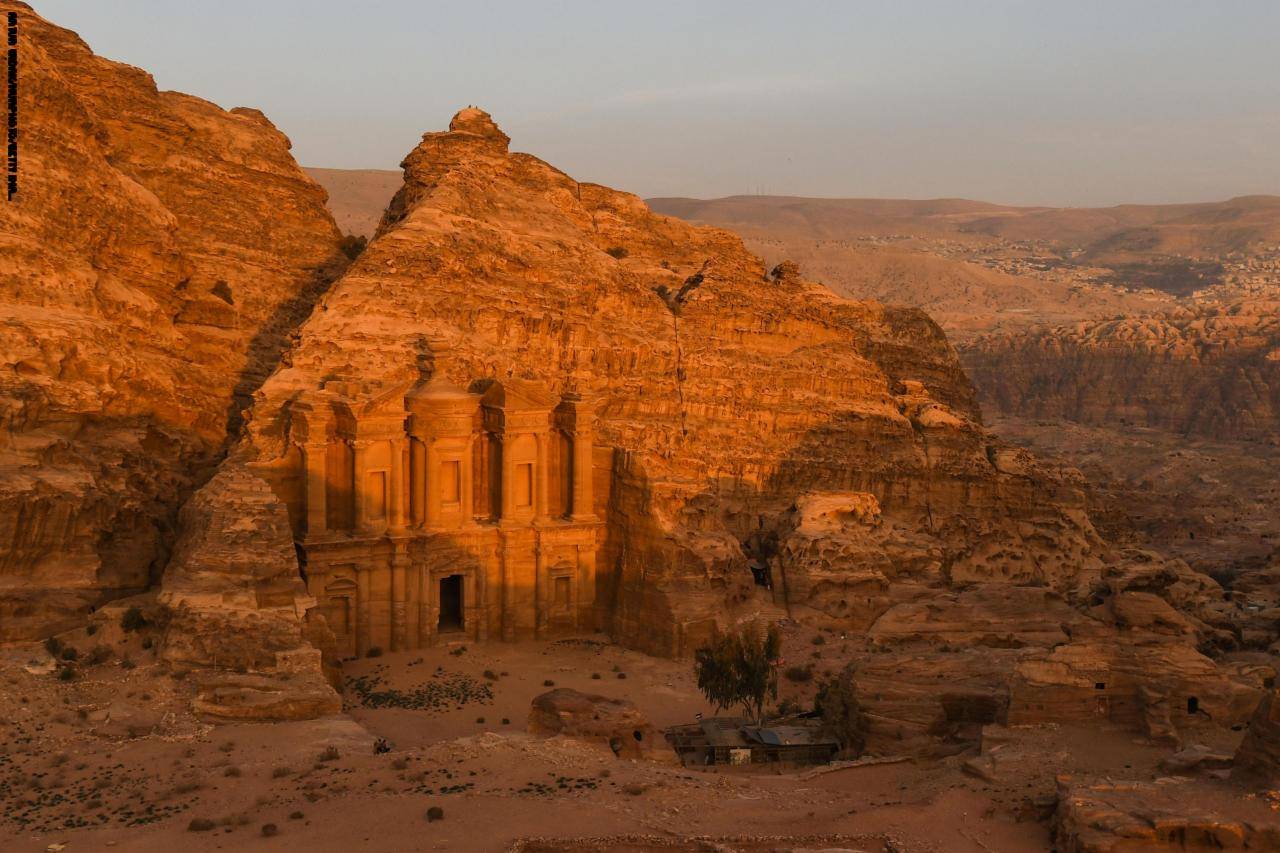 من الأردن إلى إيطاليا.. إليك 10 من أجمل الوجهات حول العالم