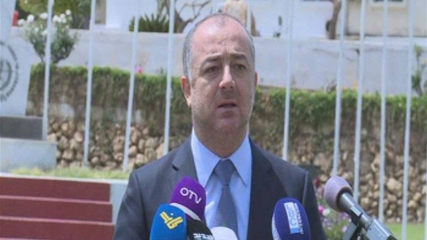 وزير الدفاع من الناقورة: لا يوجد أي مؤشر بأن هناك حرب اسرائيلية على لبنان