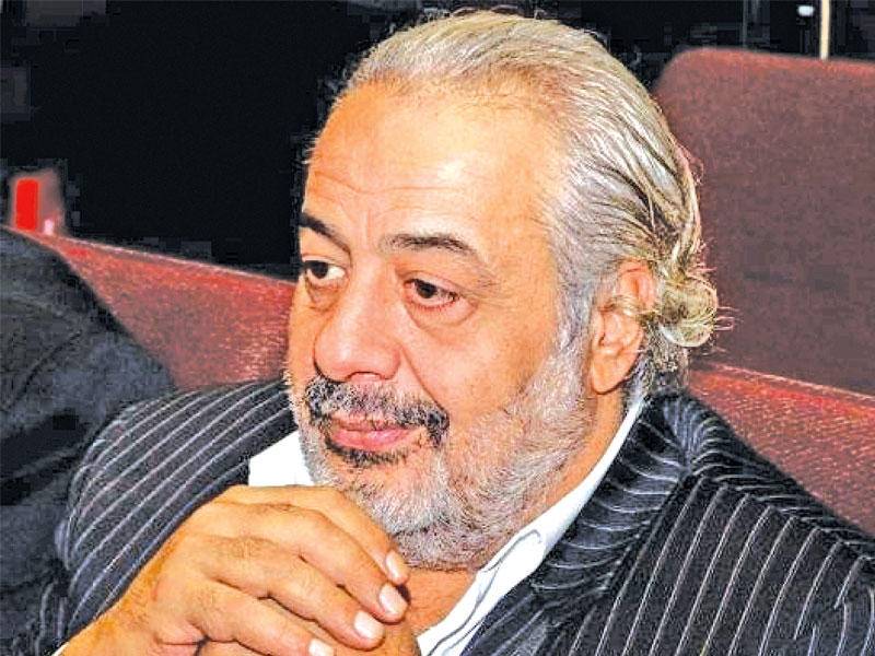 أيمن زيدان يحصد جائزة في طهران..وهذا ما صرح به