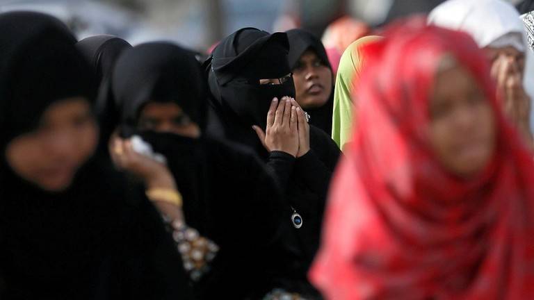 علماء الدين في سريلانكا يدعون النساء المسلمات لعدم ارتداء النقاب
