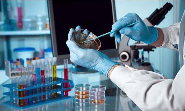 الصندوق الوطني للضمان الإجتماعي: فسخ عقود أطباء ومختبرات وصيادلة