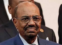 بسبب مناداته بالرئيس المخلوع.. البشير يبكي بحرقة ويعاني من اكتئاب في سجن كوبر