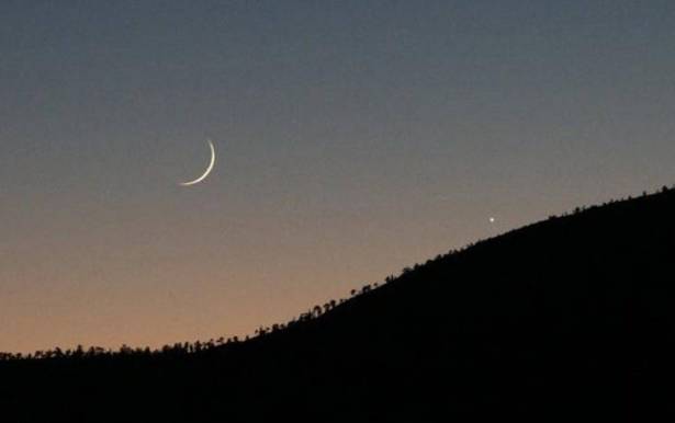مكتب السيد فضل الله: هذا هو اول ايام شهر رمضان المبارك في جميع مناطق العالم!