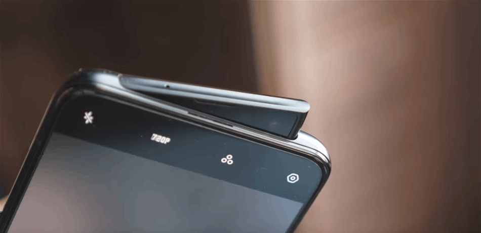 "OPPO" تتحدى "سامسونغ" بهاتف لا مثيل له! (فيديو)