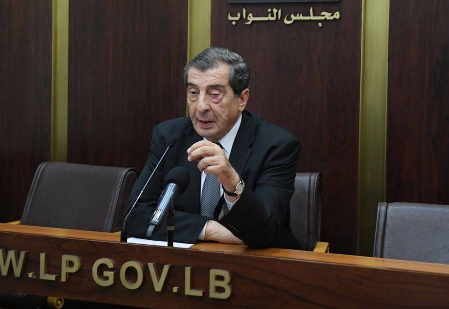 فرزلي: "على أمل قيامة لبنان وانتصاره على كل المحن"