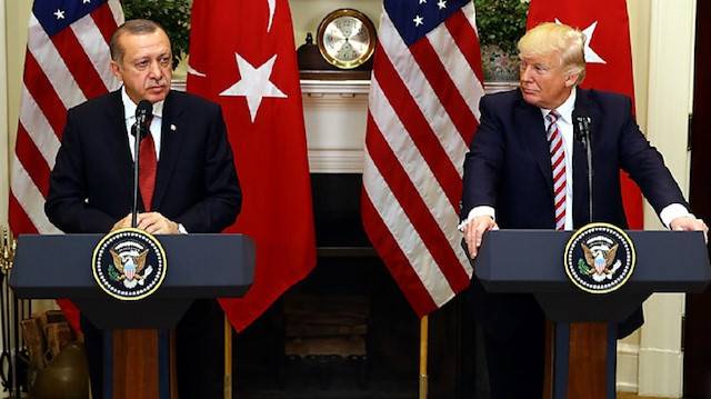 اتصال مفاجئ بين أردوغان وترامب لبحث آخر التطوّرات.. ماذا عن صواريخ إس-400؟