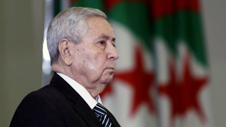 الرئيس الجزائري المكلف: يجب وضع خلافاتنا جانبا في هذا الظرف