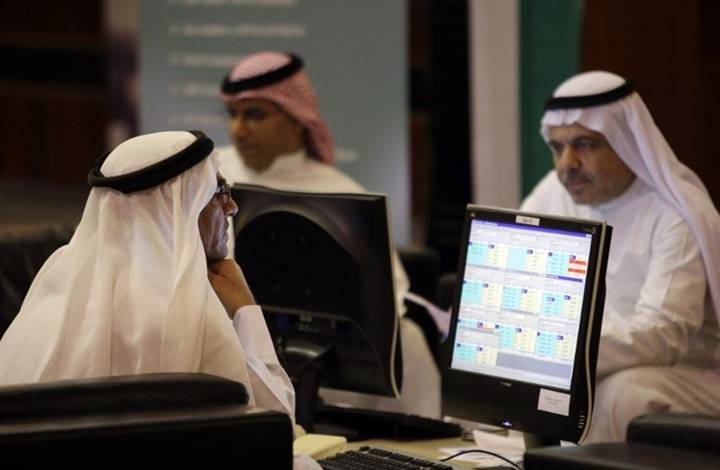 النفط يربك الأسواق العربية.. وهذه الأسهم تقود هبوط أبو ظبي