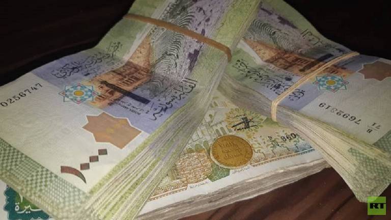 سوريا: حملة دعم الليرة يثير جدلاً واسعا۔۔۔ "الليرة كويسة بس اللي حواليها"؟