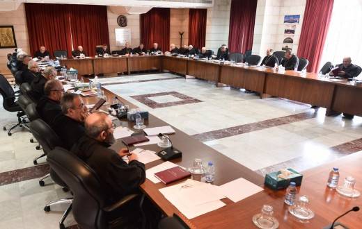 المطارنة الموارنة يحذرون من خطر الانهيار العام