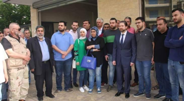 درويش تفقد خيمة المياومين المعتصمين امام الضمان الاجتماعي بطرابلس