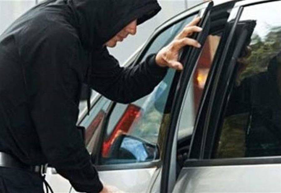 في بدنايل... سُلبت بقوة السلاح